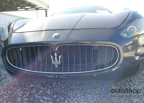 2010 Maserati Granturismo S/S Automatic z USA, uszkodzony, nr VIN ZAM45KLA0A0053443